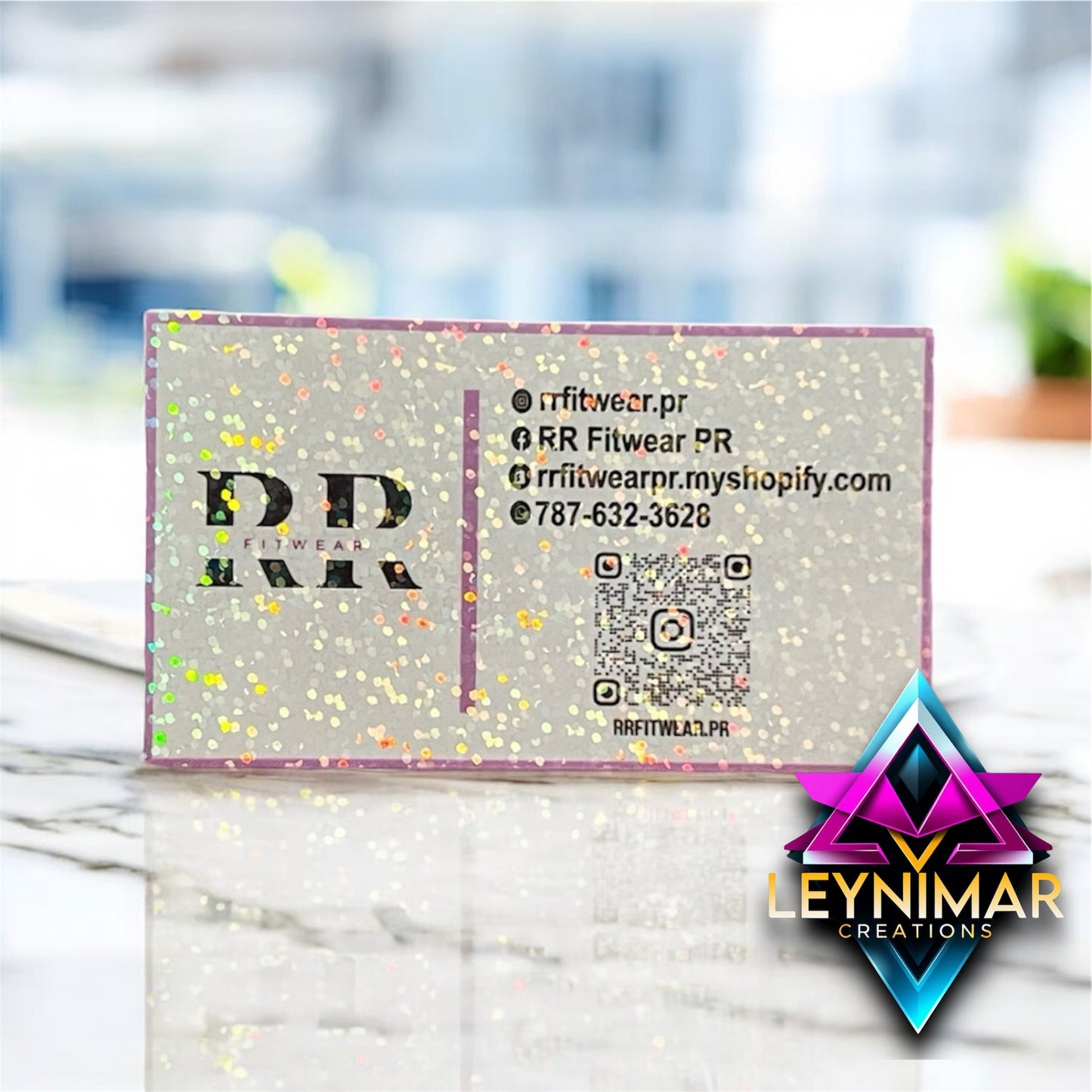 Paquete de Promoción Avanzado 100 tarjetas, 100 stickers QR, 100 stickers logo